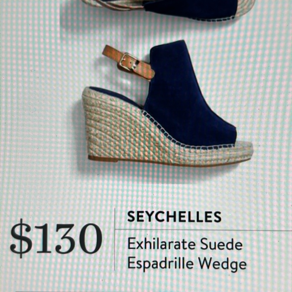 Seychelles Exhilarate Suede Wedges Size: 9.5